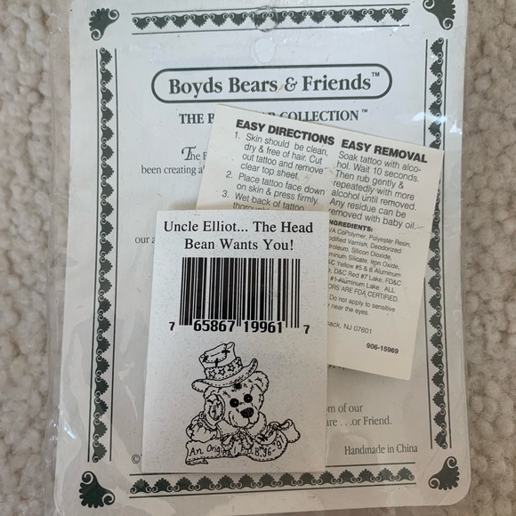 Boyd Bear Pin Lot - 7 new pins in packaging - Picture 7 of 14